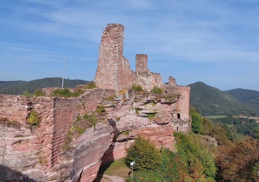 Neudahn Castle, Dahn, Germany, Germany